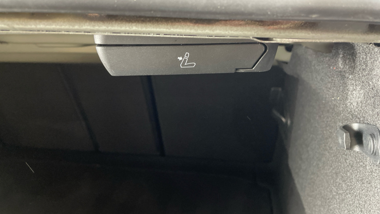 BMW 2 Series 220i Sport 4dr Step Auto Petrol Saloon